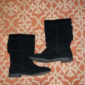 Black toms boots